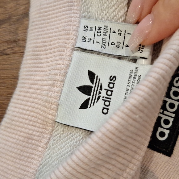 Adidas Crop Sweatshirt - Picture 4 of 4